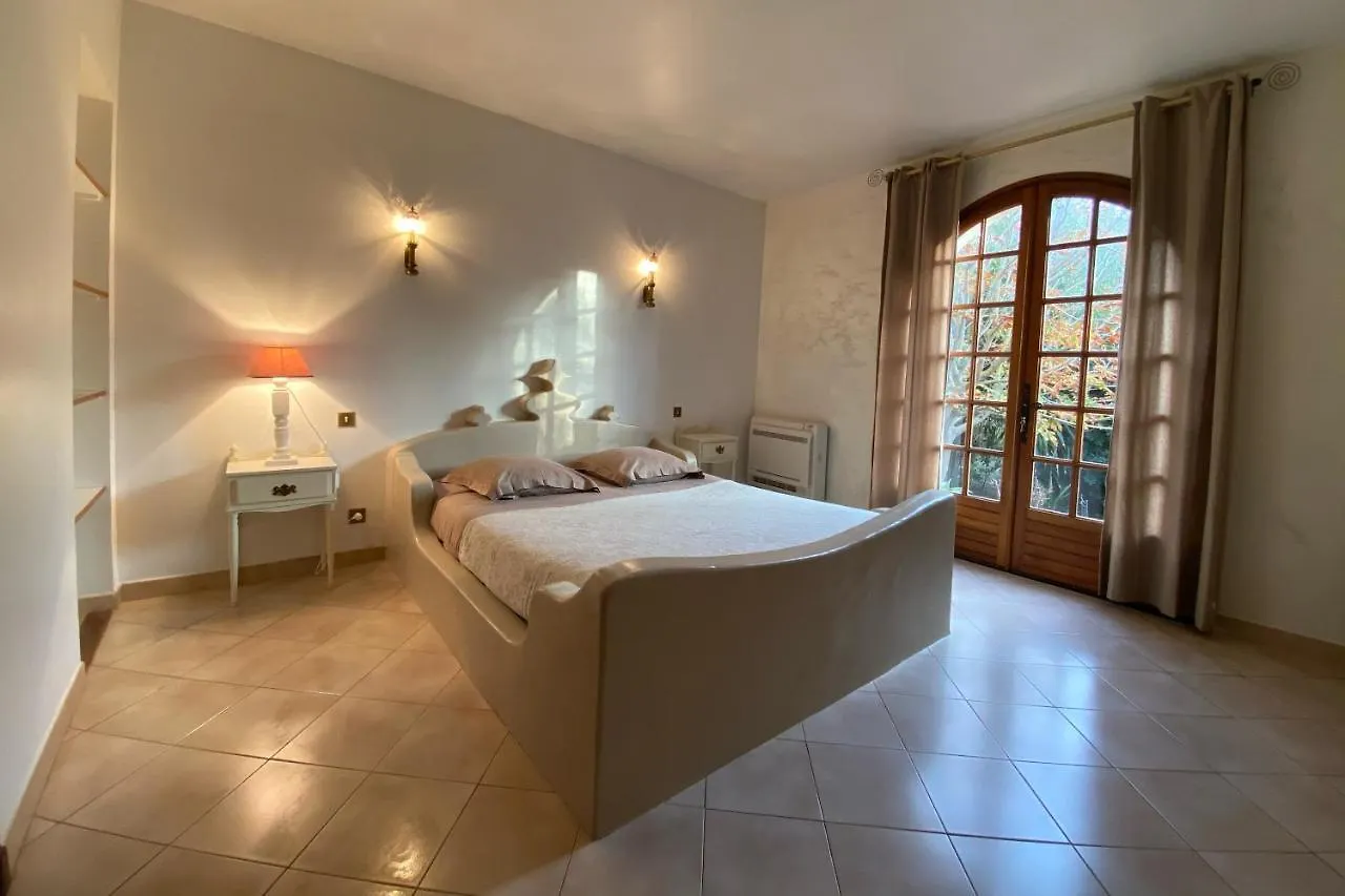 Villa Roka Six-Fours-les-Plages 0*,